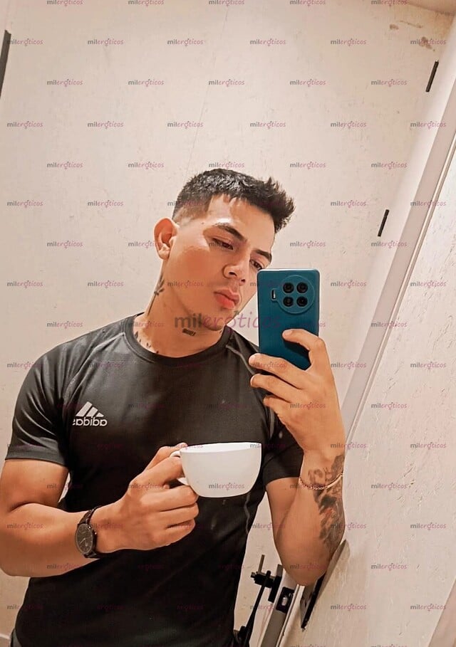 FOTOS DE ANDRES GIGO TOP DISCRECIÓN SUPER HIGIÉNICO