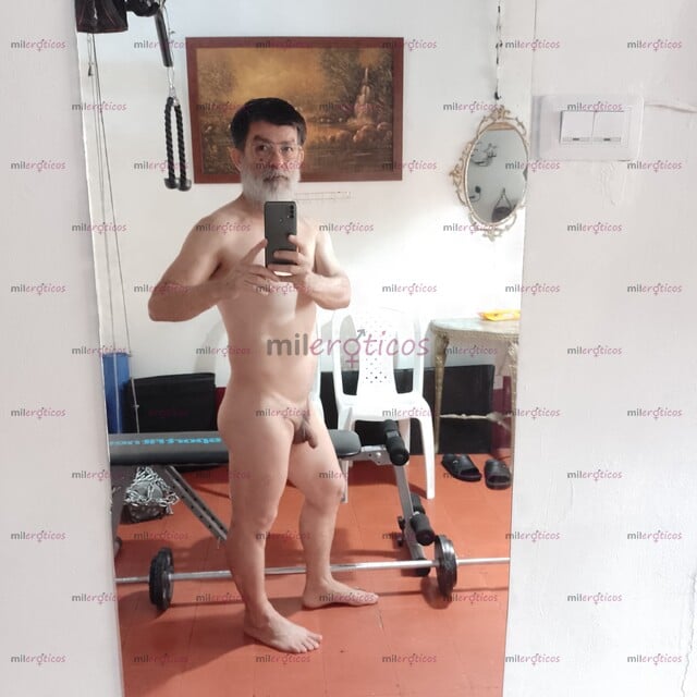 FOTOS DE MASAJISTA VETERANO BARBA BLANCA LARGA DESORGANIZADA ROL PASIVO 62 AÑOS EN MEDELL