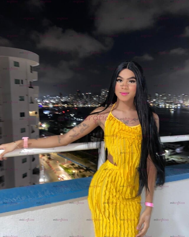 FOTOS DE FEMENINA, AUTÉNTICA Y UNA SONRISA QUE ENAMORA.