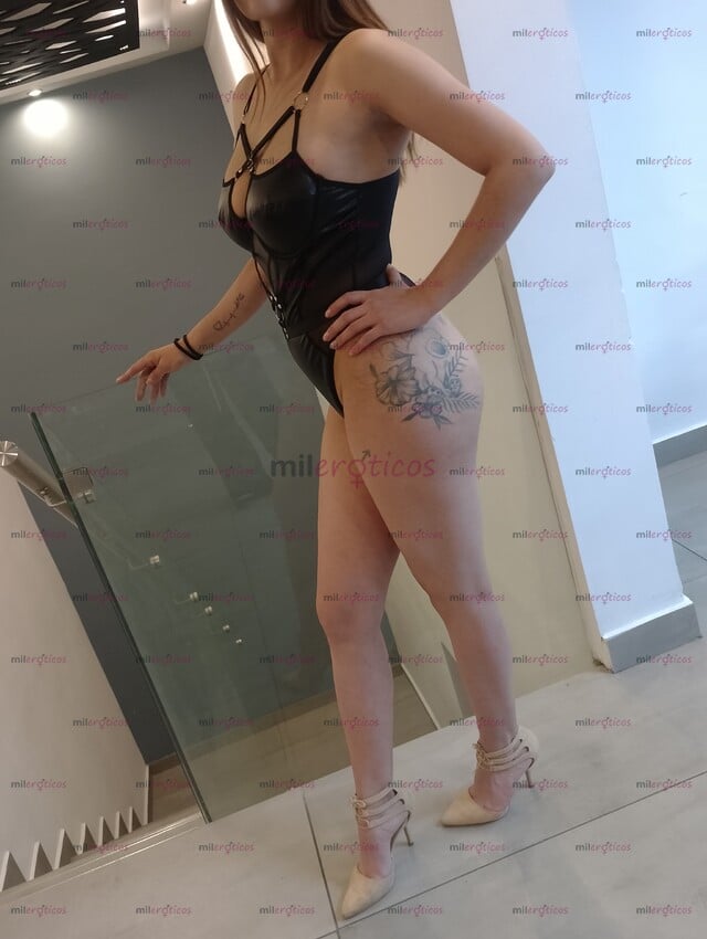 FOTOS DE SOY DANIELA WERITA Y MUY COMPLACIENTE ESTUDIANTE DE PASO