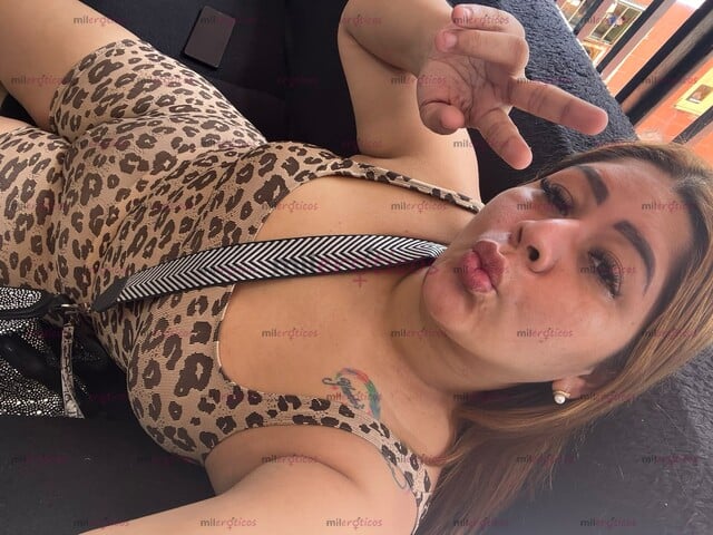 FOTOS DE HOLA BB AKI LLEGÓ CAROL PARA COMPLACER TUS DESEOS SEXUALES