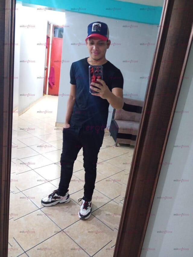 FOTOS DE CHICO COMPLACIENTE JOVEN MORENO VERGON VARONIL