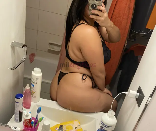 Hago salidas a domicilio o motel no cuento con lugar soy muy carinosa y complaciente te hare pasar un rato agradable y el trato es de pololos mis foto...