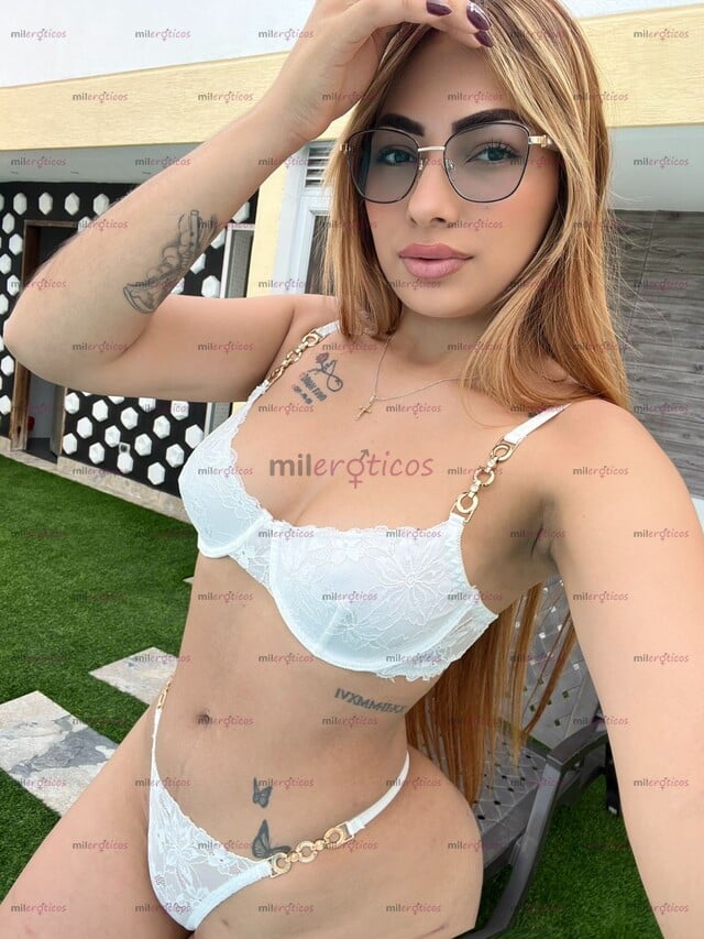 FOTOS DE JOVEN, ATRACTIVA Y MUY CARIÑOSA. LISTA PARA HACER DE TU VISITA ALGO INOLVIDA