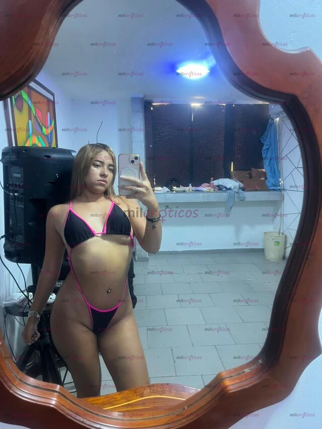 FOTOS DE HOY INICIÓ,APRETADITA LAMBE MIS CENOS Y MI PUCHITA HAZME TUYA