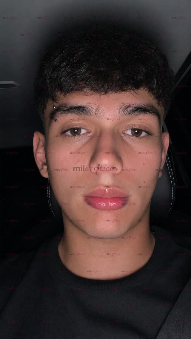 FOTOS DE ME LLAMO SEBASTIÁN, SOY UN GUAPO CHICO GAY CACHONDO