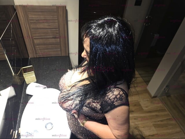 FOTOS DE TU FANTASÍA ES HACERLO CON UNA MADURA? TIENES ENTRE 20 Y 30 Y TANTOS... YO TE EN