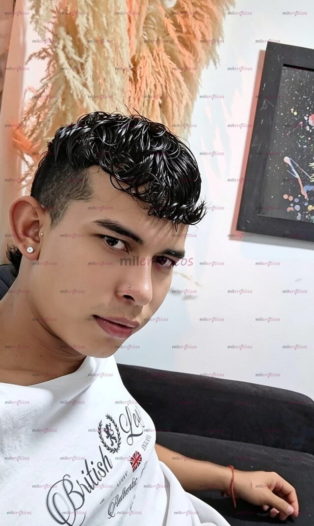 FOTOS DE HOLA, SOY CRISTIAN. LISTO PARA HACER QUE TU TIEMPO VALGA LA PENA. CHARLEMOS, RI