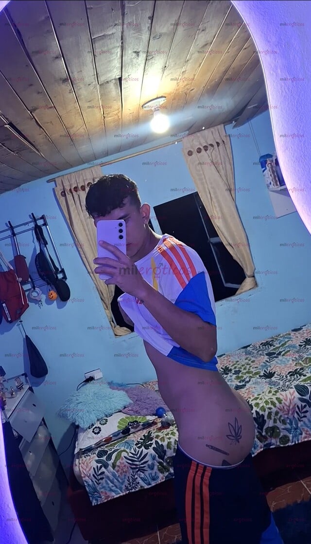 FOTOS DE HOLA, SOY CRISTIAN. LISTO PARA HACER QUE TU TIEMPO VALGA LA PENA. CHARLEMOS, RI