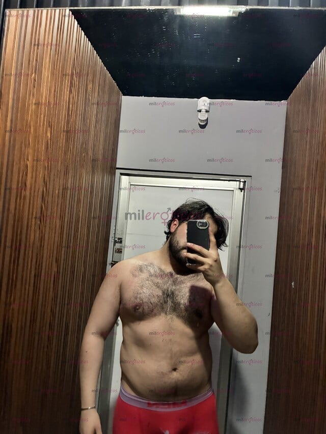 FOTOS DE GYM, BARBA Y PIEL. NO NECESITO MÁS PARA PERDERTE LA CALMA.