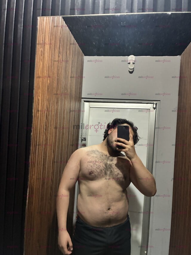 FOTOS DE GYM, BARBA Y PIEL. NO NECESITO MÁS PARA PERDERTE LA CALMA.