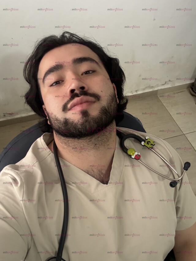FOTOS DE GYM, BARBA Y PIEL. NO NECESITO MÁS PARA PERDERTE LA CALMA.