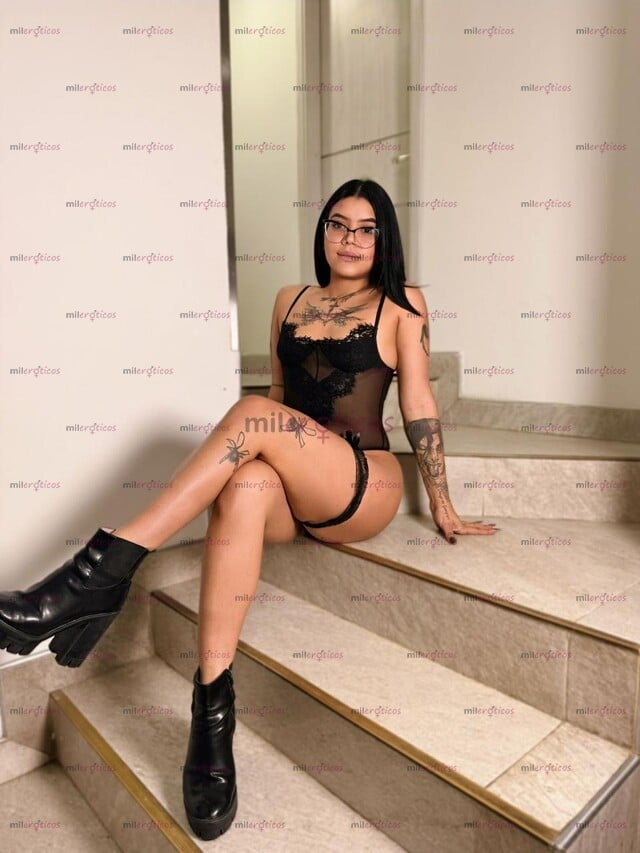 FOTOS DE CUERPECITO MORENO FLAQUITA CARITA DE BARBIE