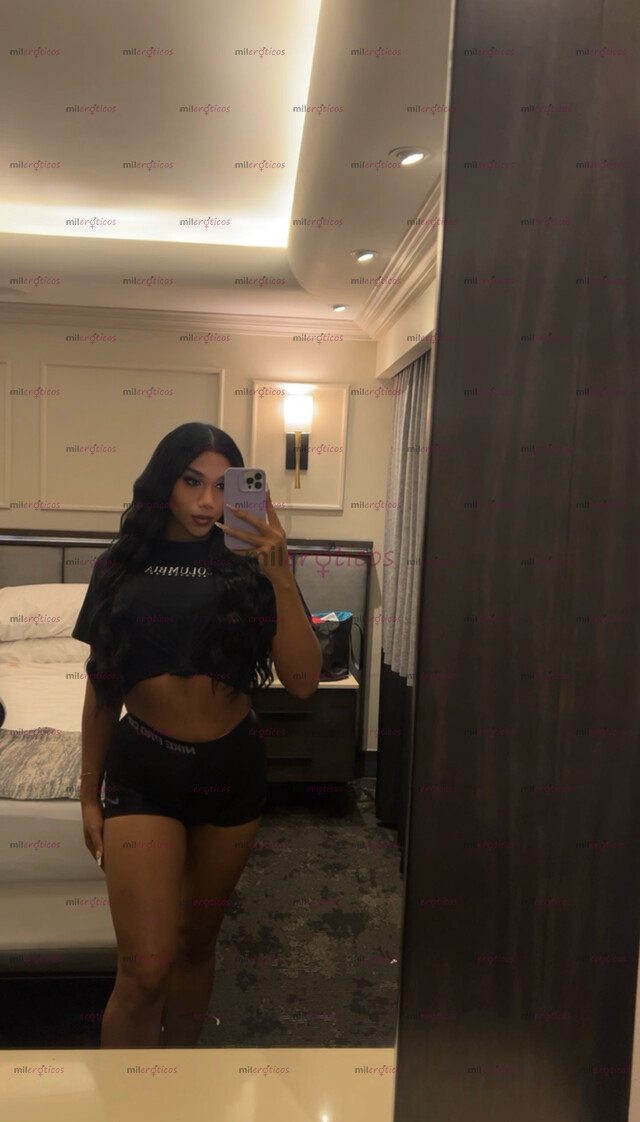 FOTOS DE NEGRA ARDIENTE Y MUY CALIENTE A TUS PIES PAPI VEN Y AS REALIDAD TUS FANTACIAS