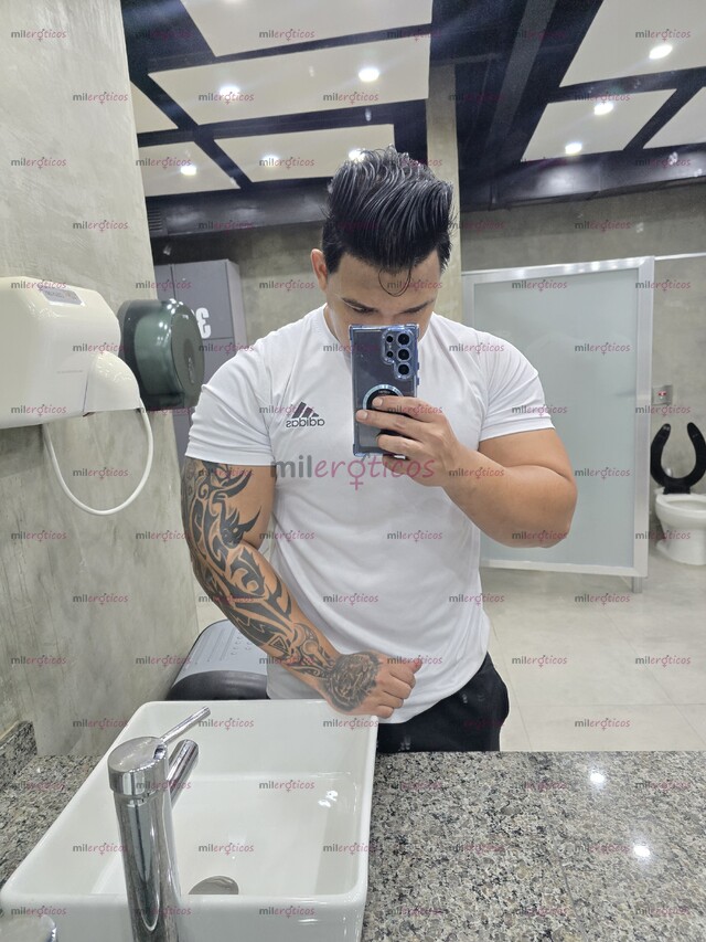 FOTOS DE SI QUIERES UN BUEN CONTENIDO EXCLUSIVO O VIDEO LLAMADA NO DUDES EN ESCRIBIRME