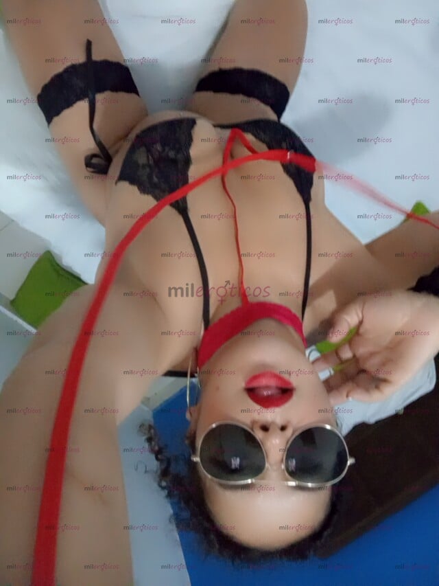 FOTOS DE HERMOSA COSTEÑA MADURA EXPERTA CON JÓVENES Y CON ADULTO