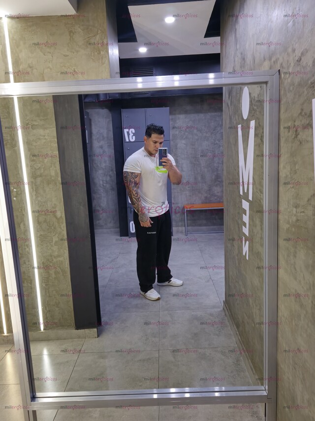 FOTOS DE SI QUIERES UN BUEN CONTENIDO EXCLUSIVO O VIDEO LLAMADA NO DUDES EN ESCRIBIRME