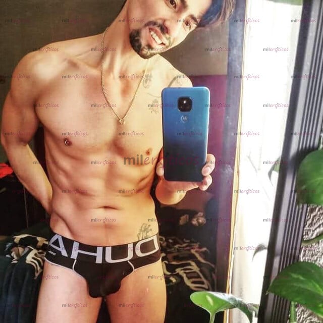 FOTOS DE CACHONDO Y COMPLACIENTE, SIEMPRE CON LA VERGA CALIENTE!S L
