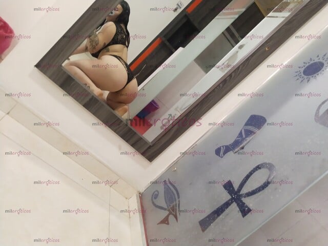 FOTOS DE CAMILA, 22 AÑOS, COLOMBIANA, PIEL BLANCA, OJO CAFÉS, UN CUERPO PROVOCATIVO
