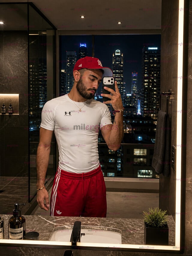 FOTOS DE SOY JUAN JOVEN VERSÁTIL GUAPO Y CARISMÁTICO LISTO PARA CUMPLIR TUS FANTASÍAS