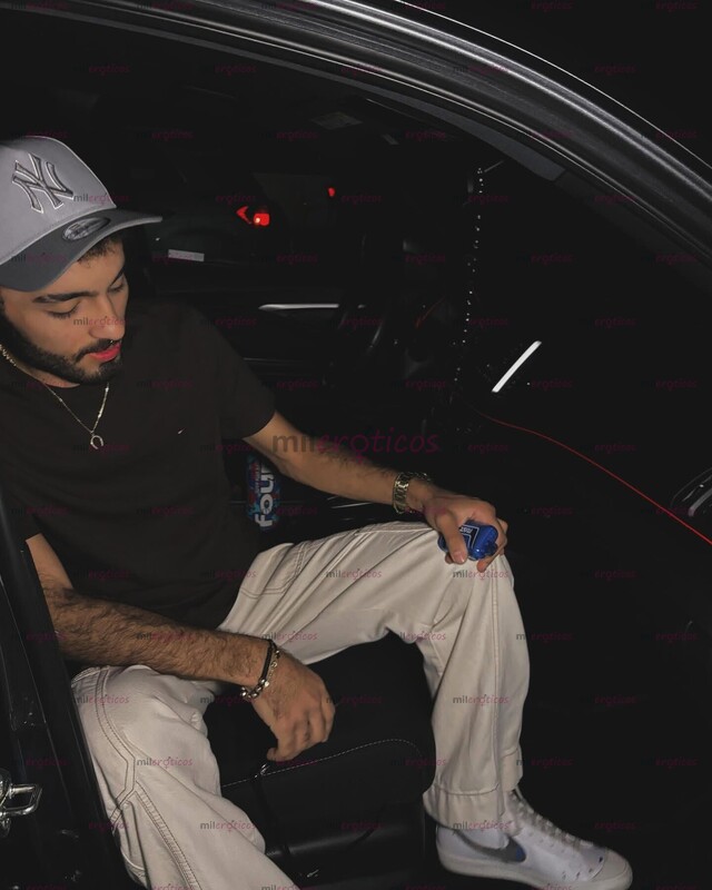 FOTOS DE SOY JUAN JOVEN VERSÁTIL GUAPO Y CARISMÁTICO LISTO PARA CUMPLIR TUS FANTASÍAS