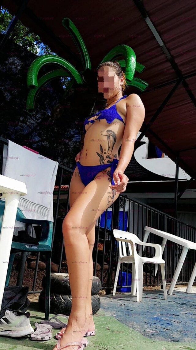 FOTOS DE FLAQUITA BIEN PERRA DISPUESTAS SACAR TODA TU LECHITA