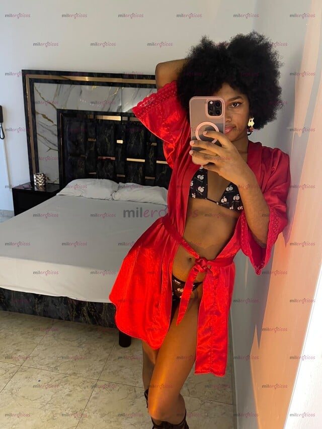 FOTOS DE KATY, MORENA DELGADA CON RICAS NALGAS Y PERSONALIDAD ENCANTADORA