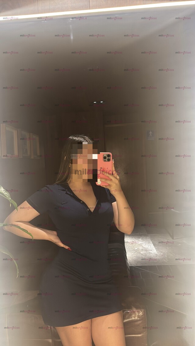 FOTOS DE LA TENGO BIEN APRETADITA Y ROSITA,ME MOJO A CHORROS VEN Y CHÚPAME PAPI