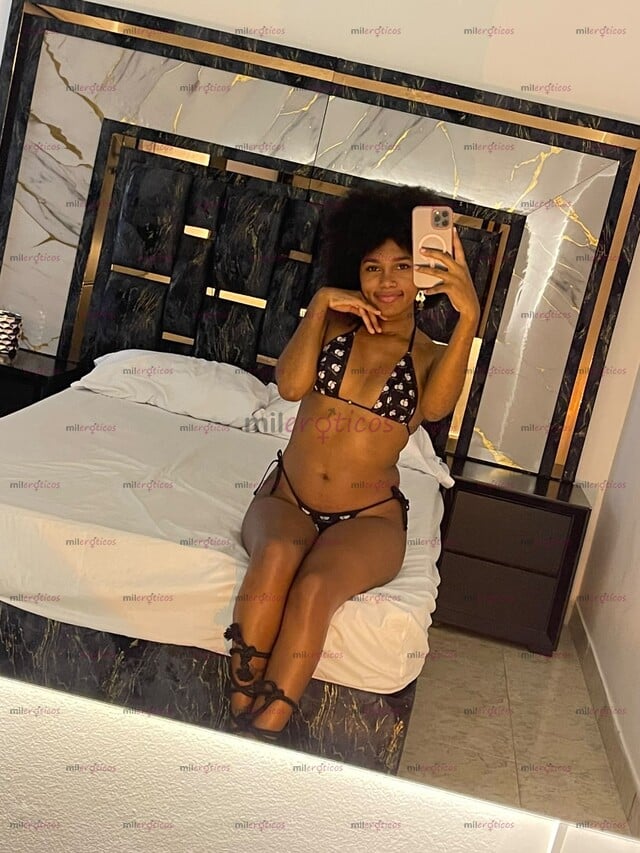 FOTOS DE KATY, MORENA DELGADA CON RICAS NALGAS Y PERSONALIDAD ENCANTADORA