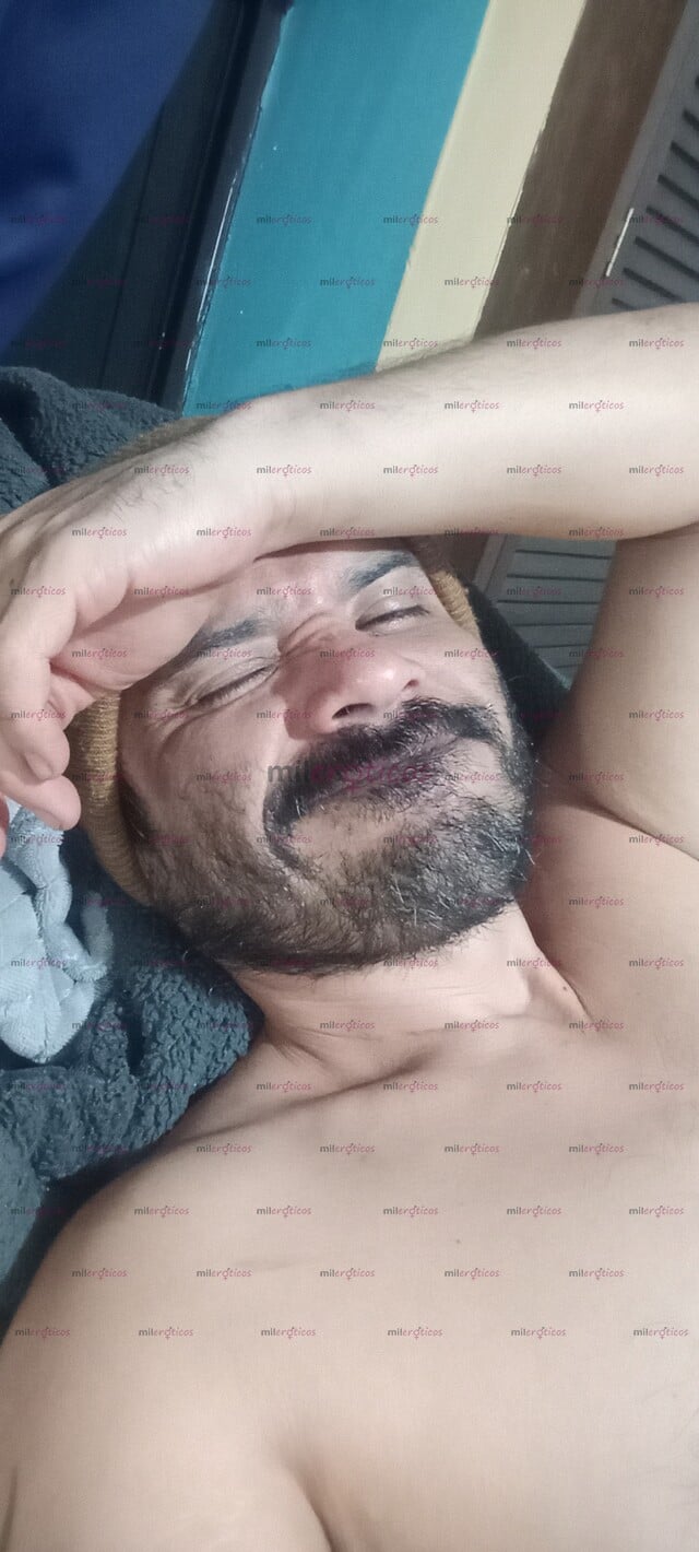 FOTOS DE HOMBRE GUAPO JOVEN MUSCULOSO Y ATLÉTICO PARA MUJERES DE LA TERCERA EDAD