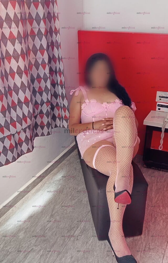 FOTOS DE KARO CUERPO SUCULENTO ,SERÉ TU MEJOR AMANTE