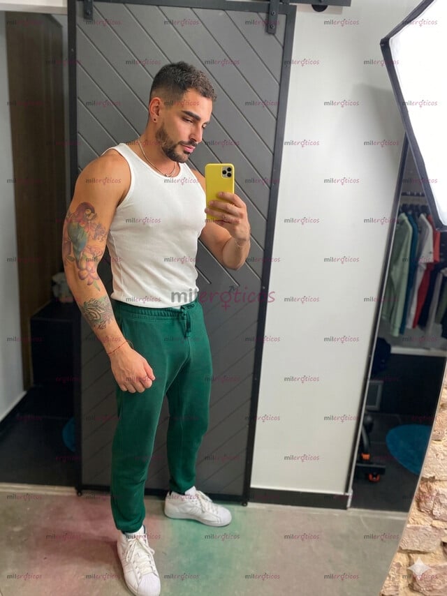 FOTOS DE EXTRANJERO ACTIVO VERGÓN DISPONIBLE SÓLO POR POCOS DÍAS