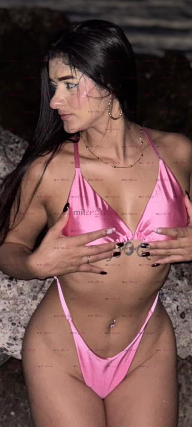 FOTOS DE CAMILA,FLACA BELLA DISPUESTA A COMPLACER SUS DESEOS SEXUALES
