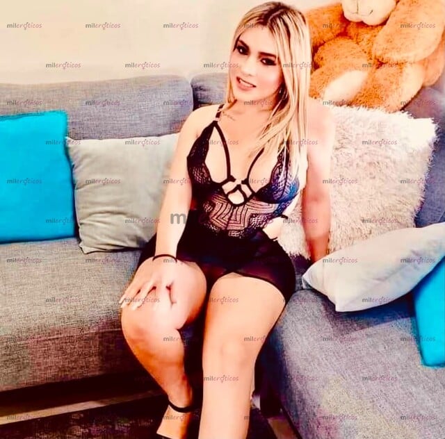FOTOS DE HOLA ME PRESENTO SOY ALEJANDRA UNA CHICA SUPER FEMENINA Y CACHONDA DISPUESTA A C