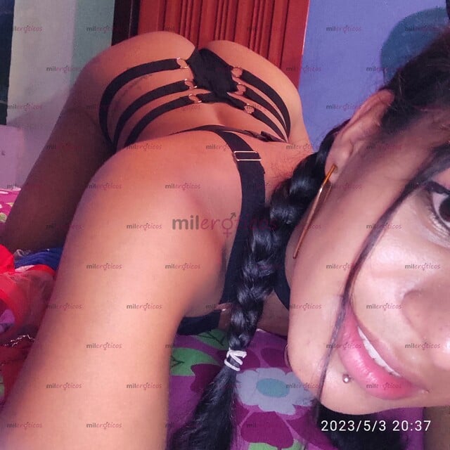 FOTOS DE ATRATIVA NIÑA ANGELICAL, MIRADA DE PERRA EN CELO, CUENTO EL SITIO DISCRETO
