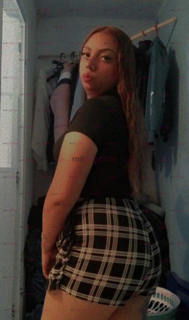 FOTOS DE MORENITA CACHONDA CON GANAS DE LECHEEEEE!!!!
