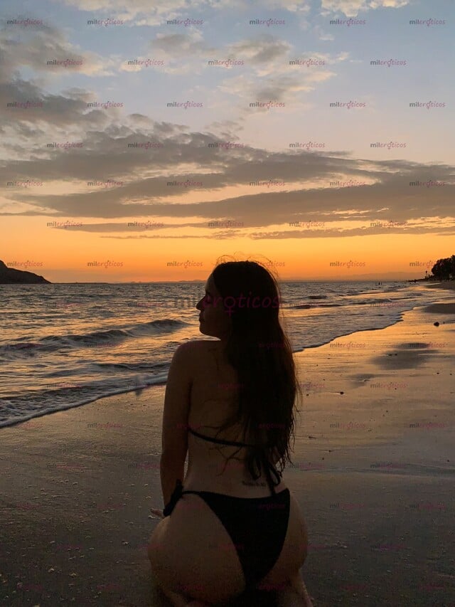 FOTOS DE HOLA BEBÉ SOY SOFÍA UNA CHICA DE 19 AÑOS, CHIQUITA, BLANQUITA Y MUY COMPLACIEN