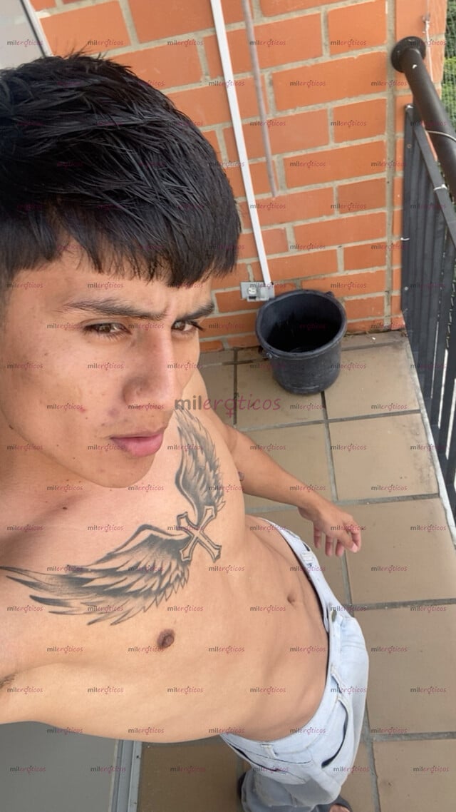 FOTOS DE EN CALI VE!!! POLLO VERSATIL DE PASO POR TU CIUDAD PRIMERA VEZ AQUI
