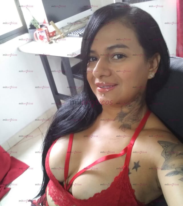 FOTOS DE LINDA MORENA COMPAÑÍA DISCRETA Y CONVERSACIÓN FOTOS DE PIES PERSONALIZADAS