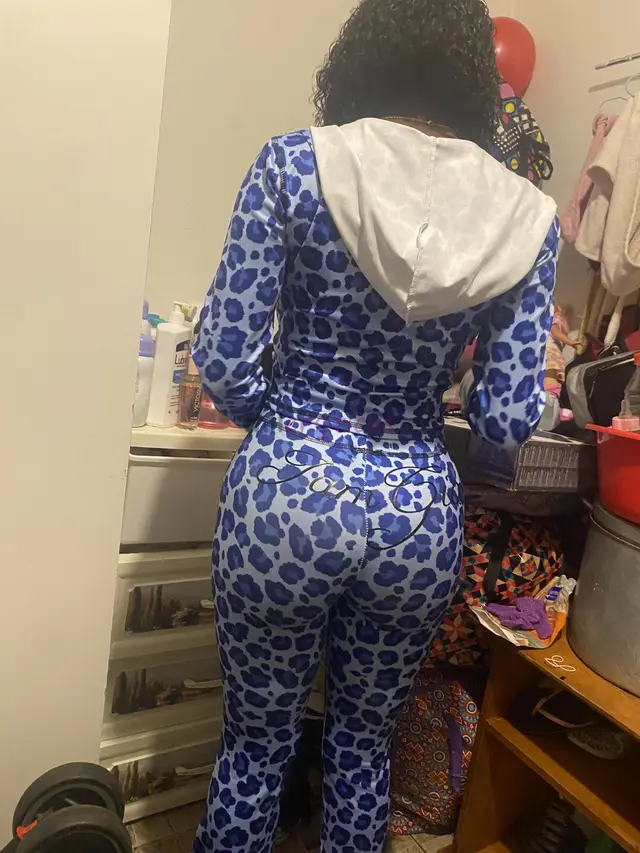 Ven y conoce esta linda negrita dispuesta a cumplir tus mas locas fantasiasaqui estare para hacerte unos buenos masajesbailes eroticostodo lo que se p...