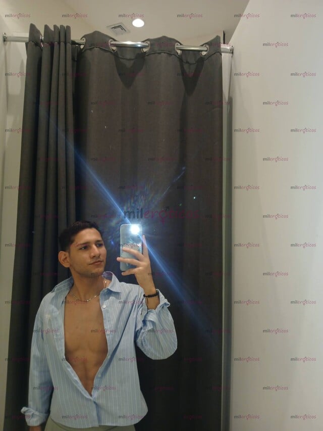 FOTOS DE HOMBRES SERIOS CON ESTABILIDAD ECONÓMICA QUE QUIERAN PASAR UN MOMENTO AGRADABLE.