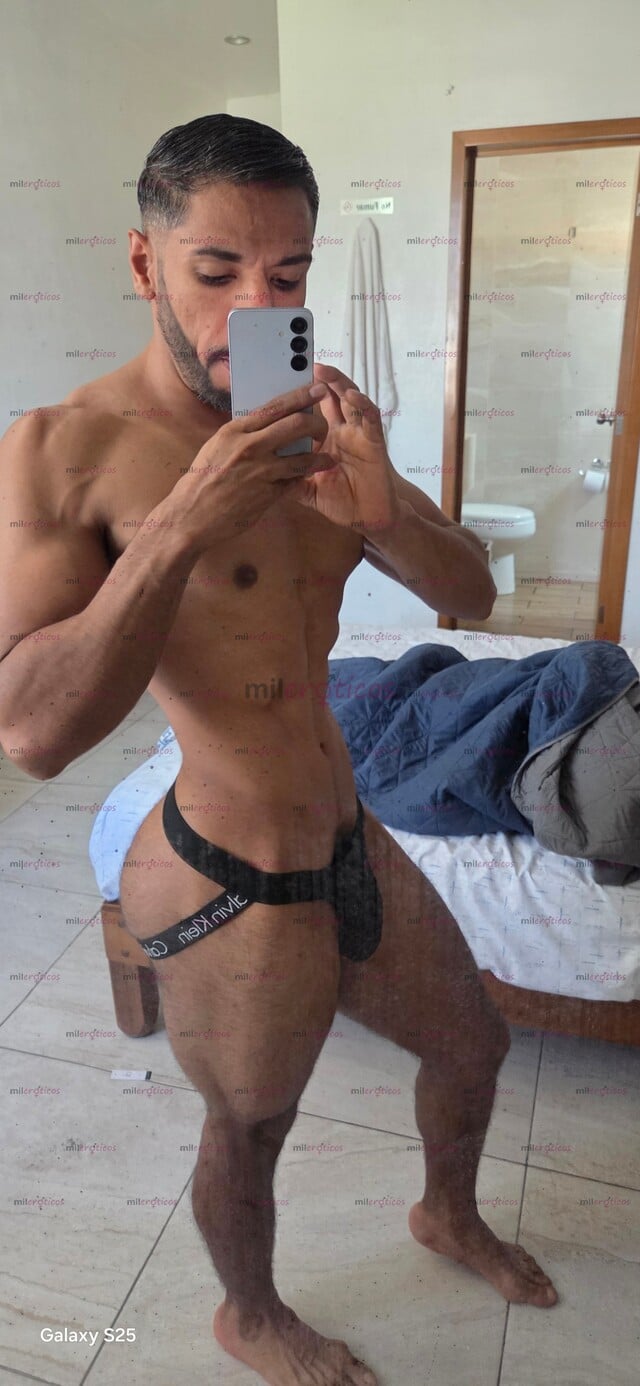 FOTOS DE MORENO CUERPO ESCULTURAL MEDIDAS BOLUCTOSAS