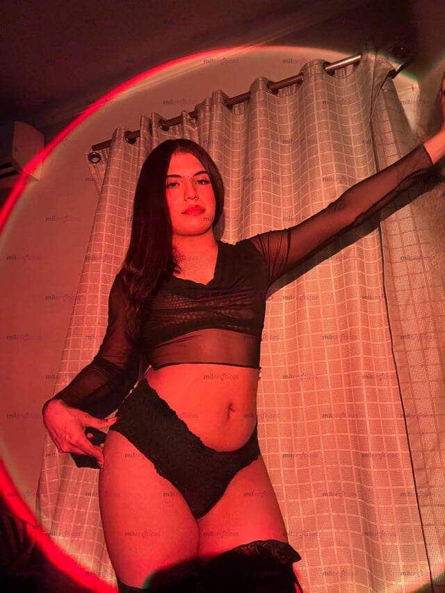 FOTOS DE AMBOS ROLES NIÑA DE19 AÑOS CON LUGAR CÉNTRICO