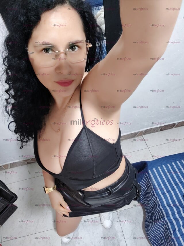 FOTOS DE HOLA, SOY PAOLA Y ESTOY DISPUESTA A COMPLACERLOS