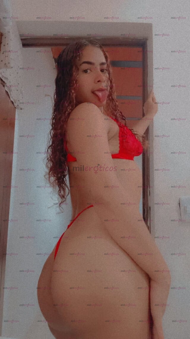 FOTOS DE TU FLACA LINDA LLEGUE A SEGOVIA. MUY LINDA MI AMOR