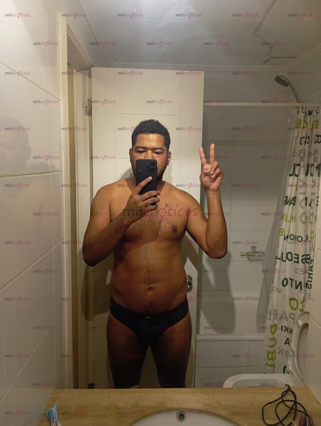 FOTOS DE MORENO, MASCULINO, DE PRESENCIA FUERTE Y PERSONALIDAD DOMINANTE. ..............