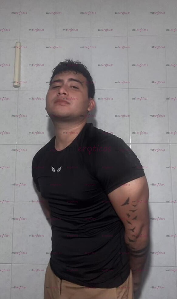 FOTOS DE CABALLERO DISCRETO, EDUCADO Y ATENTO PARA MOMENTOS ESPECIALES