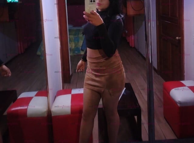 FOTOS DE BONITA ELEGANTE SÚPER SEXI VEN A PONERME DE A PERRITO BB
