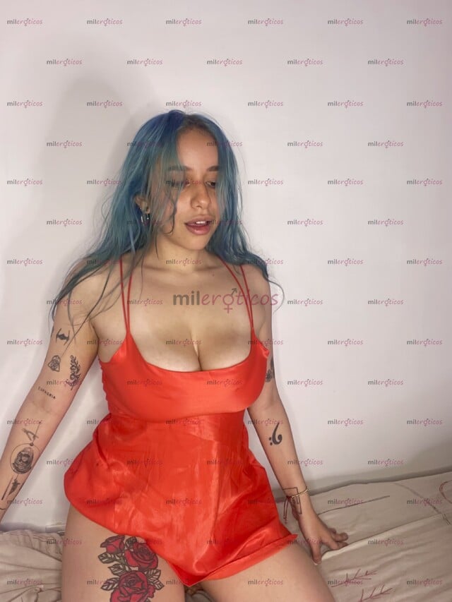 FOTOS DE SOY AURORA; TU VECINA CALIENTE Y TETAS GRANDES CON GANAS DE MASTURBARSE ¿VIENES?