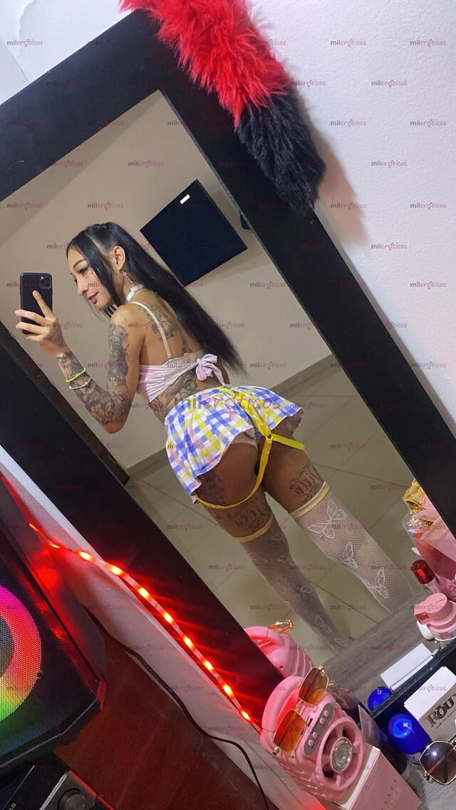 FOTOS DE LECHERA FEMENINA PARA COMPLACERTE Y PLACENTERA EN TODOS TUS FETICHES